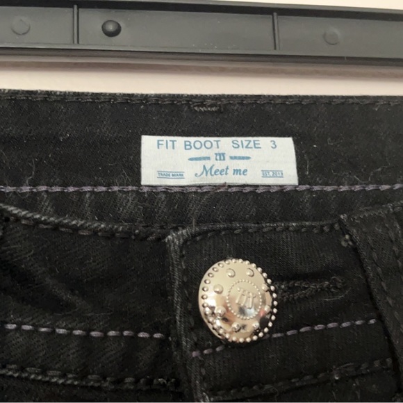 Meet me boot cut embroidered jeans - Picture 4 of 6